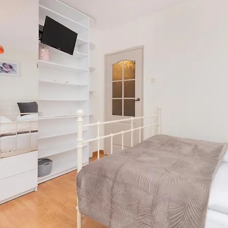 Daire Elegant Kielecka In By Renters